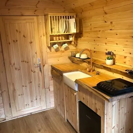Waterside Cader Cabin With Hot Tub Barmouth Exterior photo