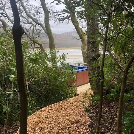 Waterside Cader Cabin With Hot Tub Barmouth Exterior photo