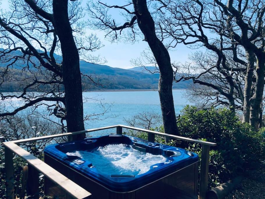 Waterside Cader With Hot Tub
